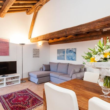 Maisonette Farnese ローマ 部屋 写真
