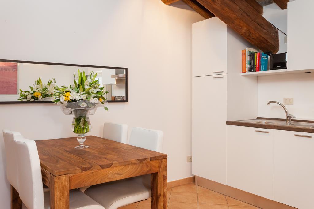 Maisonette Farnese ローマ 部屋 写真