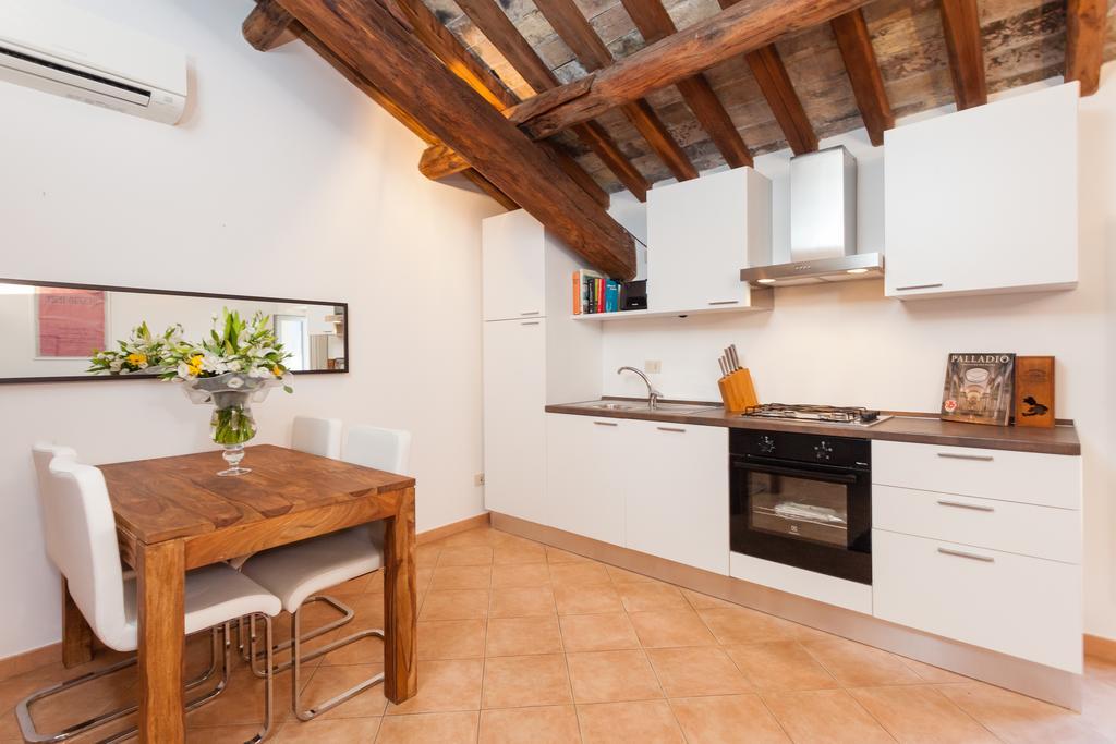 Maisonette Farnese ローマ 部屋 写真