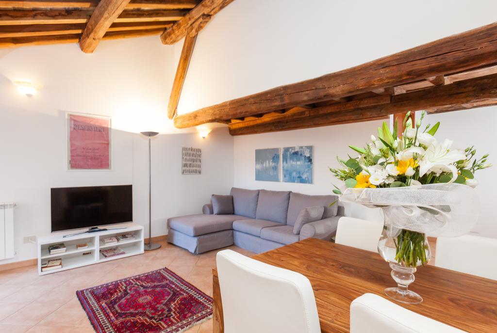 Maisonette Farnese ローマ 部屋 写真