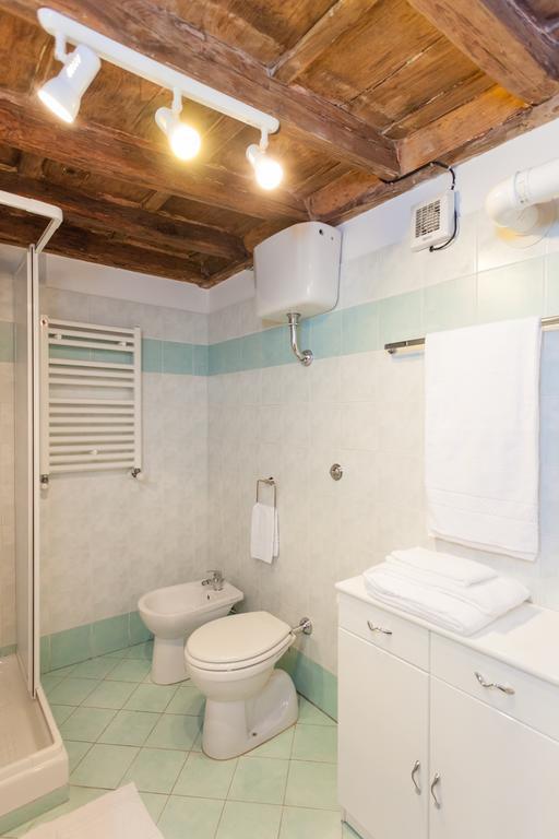 Maisonette Farnese ローマ 部屋 写真